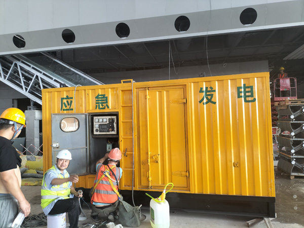 德城怎样判断空气滤清器是否需要更换？